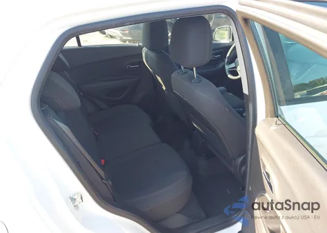 2017 Chevrolet Trax Ls z USA, uszkodzony, nr VIN KL7CJKSB3HB068925